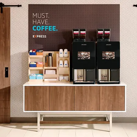 Holiday Inn Express & Suites Irving Conv Ctr - Las Colinas By Ihg-3
